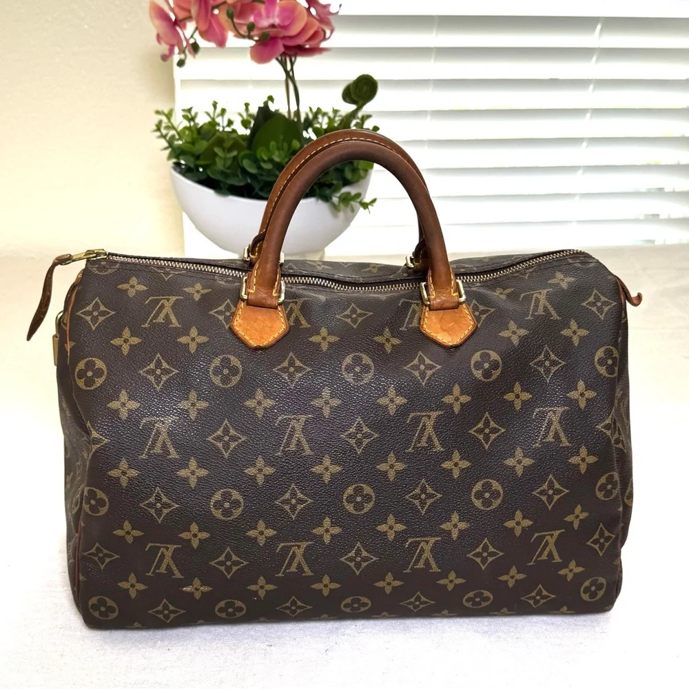 Authentic Louis Vuitton Speedy 35 Vintage Brown and Orange Satchel - Picture 2 of 13